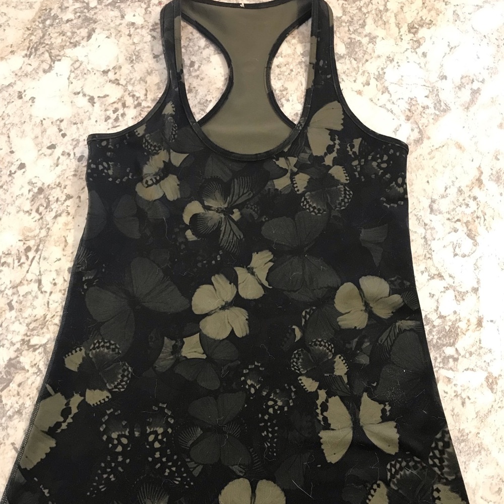 Lululemon tank